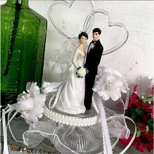 Vintage Wedding Cake Topper Wilton Plastic Bride Groom Heart Hong Kong 1983